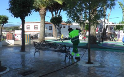 El Ayuntamiento continúa con el plan de desinfección por espacios concurridos