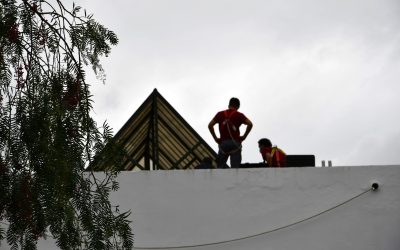 El Ayuntamiento cambia una cúpula en el colegio San Bernardo, aunque es competencia de la Junta