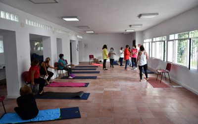 Inscritas 40 mujeres en los tres niveles del Taller de Yoga que se imparte en Puente Mayorga