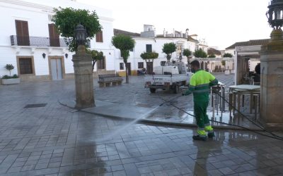 Limpieza Viaria realiza un nuevo repaso a las zonas más concurridas del municipio