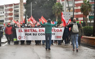 Representación municipal en la manifestación del sector del metal