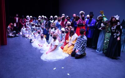 Éxito de público en la representación de “La Navidad del señor Scrooge” a cargo de 60 actores aficionados