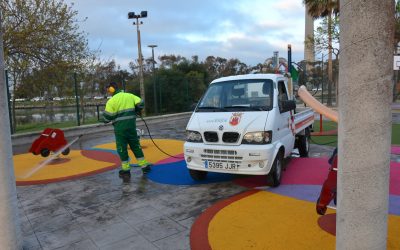 Limpieza especial en la barriada de Guadarranque