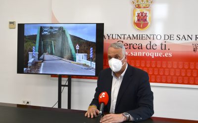 El alcalde reclama a la Junta que aclare cómo y cuándo se va a reparar el Puente de Hierro