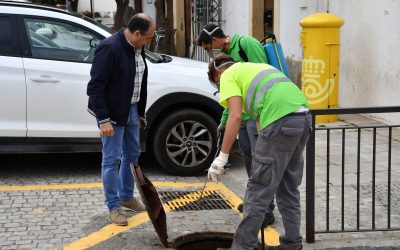 Comienza la campaña de fumigación contra cucarachas en todo el municipio