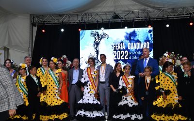 Paula Silva y Valentina June Sánchez, coronadas anoche reinas de la Feria de Guadiaro