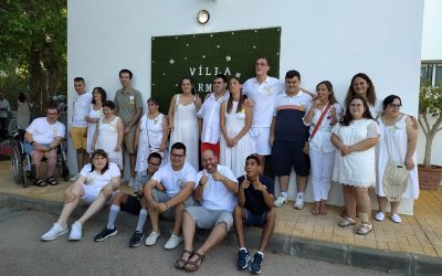 Los usuarios del Centro de Día Villa Carmela celebraron su fiesta de fin de curso