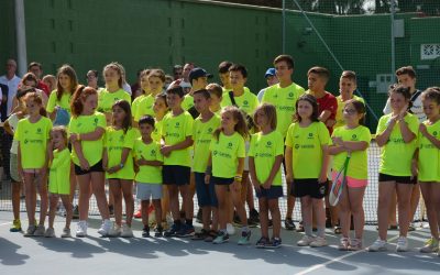 Los alumnos de las escuelas de tenis y pádel celebraron su fiesta fin de temporada