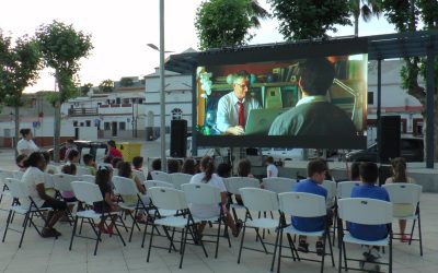 Buena asistencia a la proyección de cortometrajes de FICSAN en Taraguilla