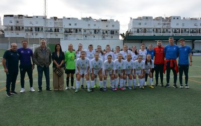 Deportes lleva a estudiantes de Quinto y Sexto a disfrutar de la Copa de Andalucía de fútbol femenino