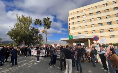 Participación municipal en la concentración en Algeciras contra la falta de personal sanitario