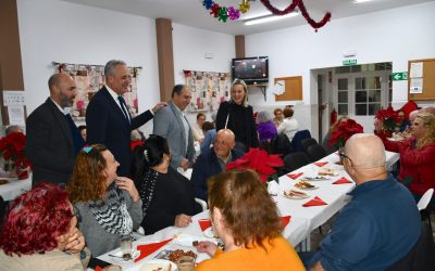 Celebrada una concurrida merienda navideña para los mayores de Taraguilla