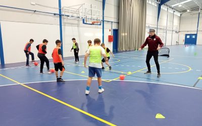 Diversión y formación en la Escuela Municipal de Fútbol Sala
