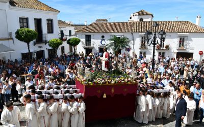 San Roque vive la primera salida de La Borriquita en la celebración del Domingo de Ramos