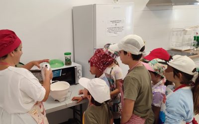 Un total de 40 pequeños aprenden a cocinar con el III Sanrochef Junior