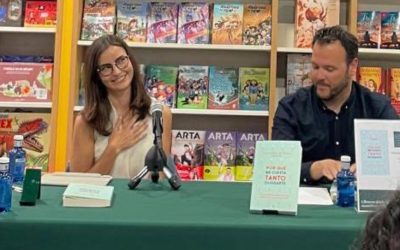 La psicóloga sanroqueña Alejandra de Pedro presenta en Madrid su primer libro
