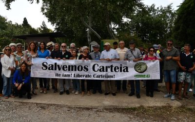 Representación municipal en la manifestación organizada por Verdemar en defensa de Carteia