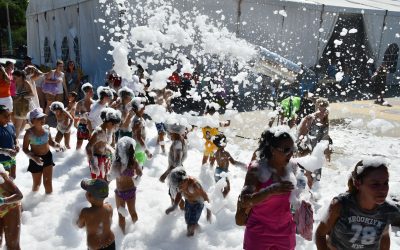 Los niños disfrutan en la Fiesta Infantil de la Feria en Torreguadiaro