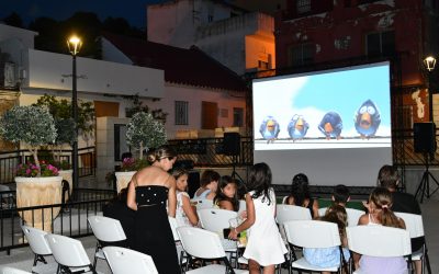 Buen arranque del Cine de Verano, con proyecciones en Casco, San Enrique, Estación y Guadarranque