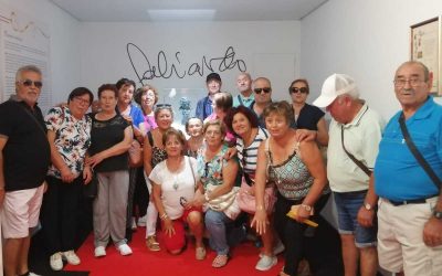 Turismo organiza una visita guiada por San Roque Ciudad para 44 personas llegadas desde Almería