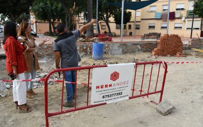 Adecentamiento del muro perimetral de la barriada Nazaret y mejoras en la Plaza María Pineda