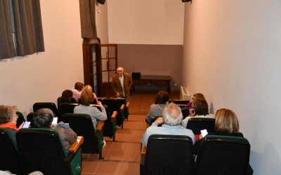 Primera proyección del “Mes dedicado al Cine” de “Amigos de la Biblioteca”.