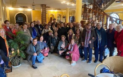Visita a Medina Sidonia de unos cincuenta usuarios de los Talleres de Memoria
