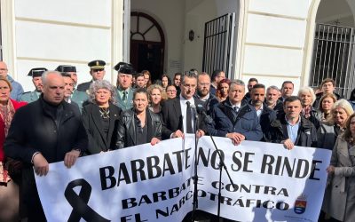 El alcalde representa a San Roque en el acto de condena por el asesinato de dos guardias civiles en Barbate
