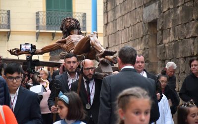 Viernes de Dolores en Campamento con el Vía Crucis protagonizado por la talla de Ortega Brú