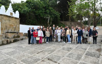 Visitan la obras de mejora del acceso a la Fuente María España, ya terminadas