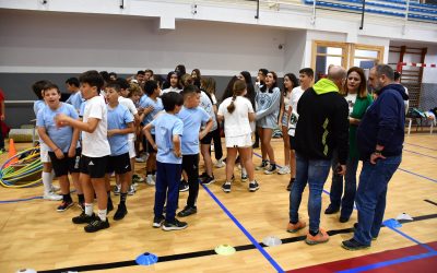 Cuatro colegios disfrutan del Primer Encuentro Interdeportivo organizado por el CEIP Carteia