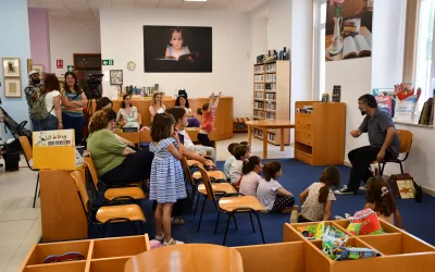 “Cuentos Encuentados” de junio divirtió a los pequeños en la Biblioteca