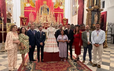 Exaltación a la patrona, Santa María Coronada