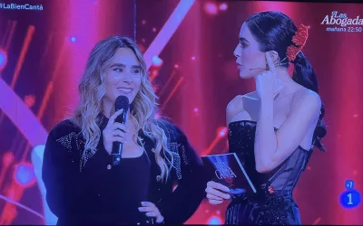 Felicitación municipal a Verónica Rojas por su primera actuación en “La bien cantá”