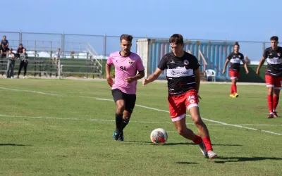El CD San Roque empata (2-2) en Tarifa en el primer derbi comarcal