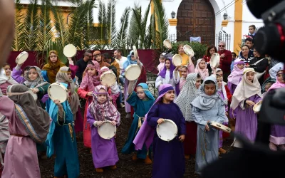 Intenso domingo en Puente Mayorga, con actuaciones y el mejor ambiente en el Belén Viviente