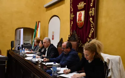 El alcalde destaca las inversiones previstas y las políticas sociales en el Presupuesto de 2025, aprobado definitivamente hoy