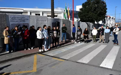 Los institutos Castilla del Pino y Cadalso celebran el Día Escolar de la No Violencia y la Paz