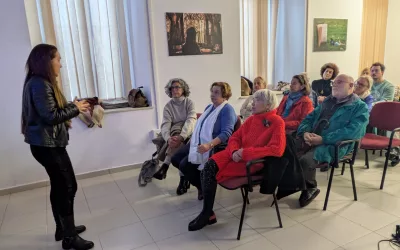 Charla sobre eutanasia de “Amigos de la Biblioteca”