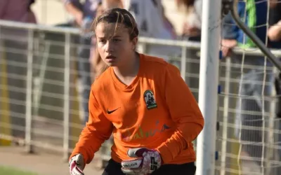 Rocío Torres, portera Alevín del CD San Roque, convocada por la Selección Andaluza