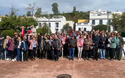 Salida del primer viaje a Arcos programado por la Universidad Popular