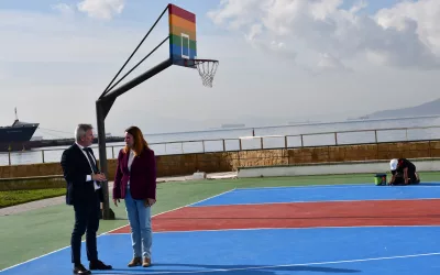 Visita a trabajos de mantenimiento de las pistas deportivas del Área de la Bahía