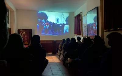 Proyectadas imágenes antiguas de la Semana Santa de San Roque