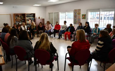 Celebrado en San Enrique el primer taller de expresión artística emocional