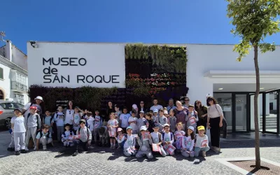 “Marco Topo” acompaña a los estudiantes del Colegio Internacional de Montessori en su visita guiada por San Roque