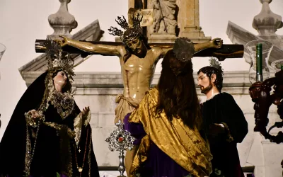 El Calvario procesiona por San Roque en el Miércoles Santo