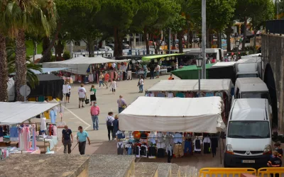Este domingo, último día de mercadillo antes de la suspensión por la Feria Real