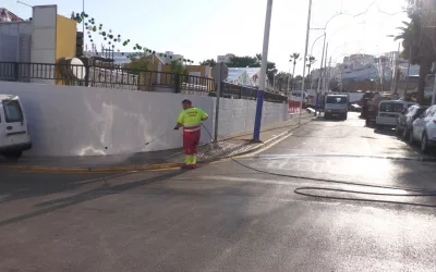 Limpieza integral en el recinto ferial, a horas de que comience la Feria Real