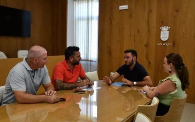 Fernando Vega se reúne con el presidente de “Piratas del Golf”