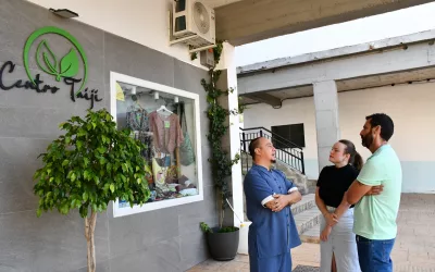 Visita al Centro Taiji, de medicina tradicional china, dentro de la campaña “Yo elijo San Roque”